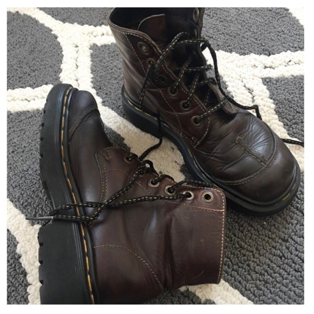 ⚡️ Vintage Dr. Martens Lace-up Boots